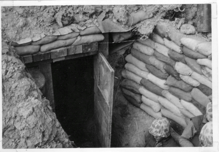 machgun-bunker Vegas op line 4-53.jpg